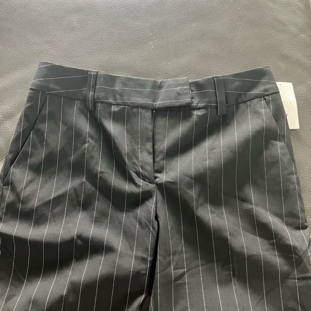 H&M Women’s Black and White Pinstripe Dress Pants Size 4 - Picture 4 of 7